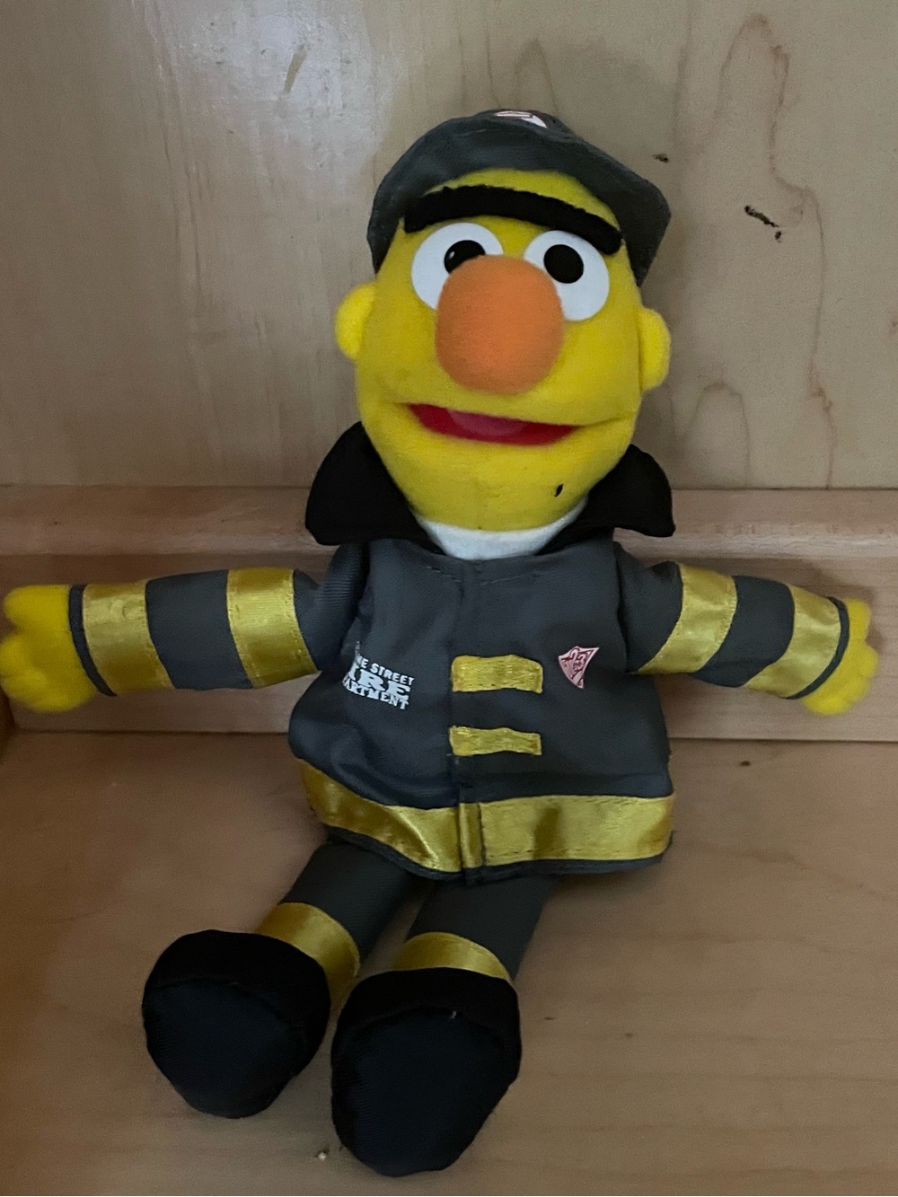 VTG Rare GUND Sesame Street Bert Firefighter~Mini Stuffed Plush 2002~